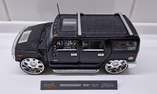 Maisto 1:18 HUMMER H2 SUV PLAYERZ Edition, schwarz, chrom, getunt, Chromfelgen