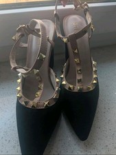 High Heels Pumps Nieten