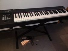 Keyboard Roland RD-64 -