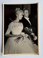 orig. Foto AK Hochzeit Paar Bräutigam Braut Mode um 1955 Dresden
