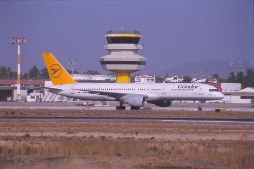 Dia abnm boeing - d-abnm,