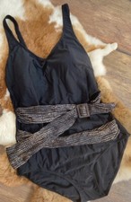 Prothesen Badeanzug mit