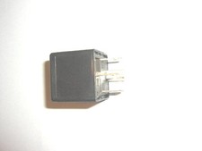 001347 SMART ForTwo 450 RELAIS RELAY 12V SCHWARZ SIEMENS 4 POLIG V23134-B52-C642