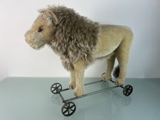 Steiff 400445 löwe - löwe, räder