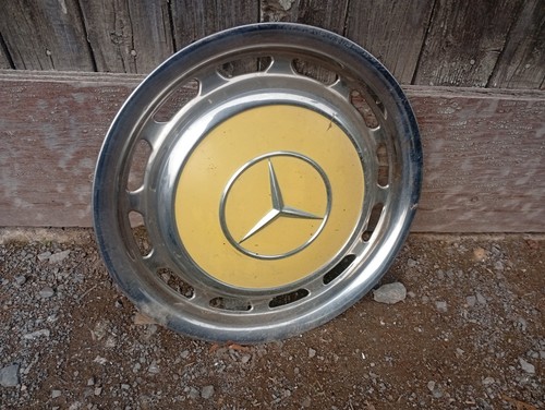 Mercedes w123 radkappen gelb - radkappen,