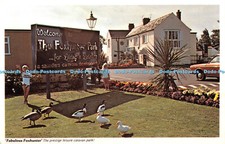 R392486 Fabulous Foxhunter The