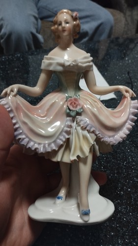 Porzellanfigur dame made - dame, in
