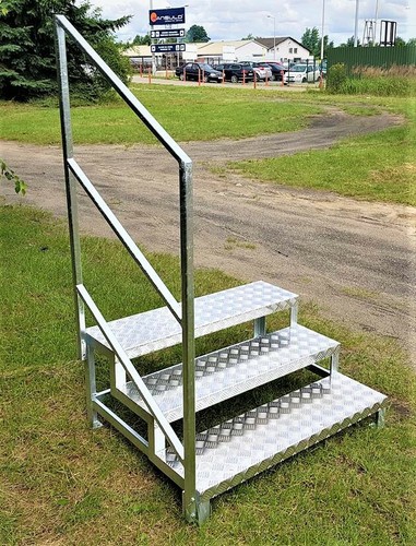 Metalltreppe innen außen - innen,