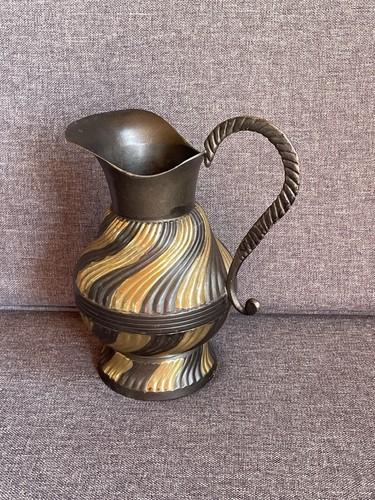 Alte metall vase - vase, krug