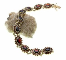 Bracelet with garnet real gold