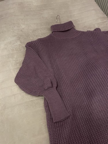 Schönes neues strickkleid - neues,