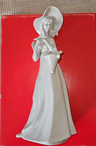Porzellanfigur dame mit - dame,