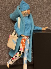 Barbie Fashion - Pullover , Hose ,Kapuzen Weste , Einkaufs Tasche,Mütze 5 Teile