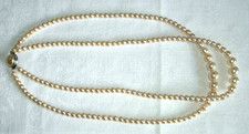 Kultige doppelreihige Modeschmuckkette 70er Jahre mit Perlen - 56 cm lang