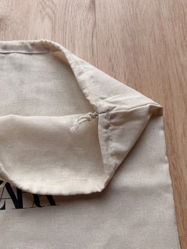 Zara dustbag staubbeutel beige - dustbag,