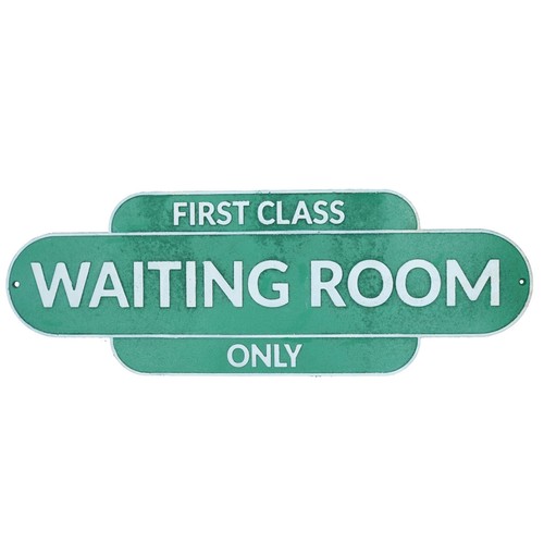 First class wartezimmer - class,