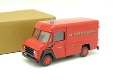 Lion Car 1/43 - Commer Van