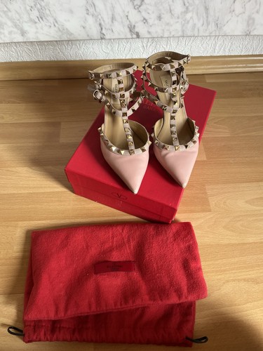 Valentino garavani pumps - valentino,