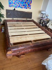 Bett aus antikem Holz mit Kopfteil – handgefertigt - Liegefläche 160 x 200 cm 