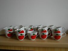 Seltmann Weiden PATRICIA 1 Tasse weiß ROTER APFEL  Vintage