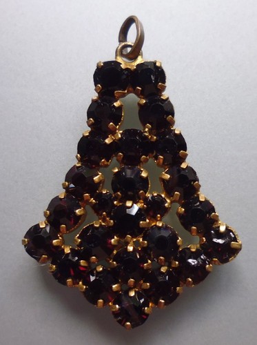 Anhäger mit granat - anhäger,