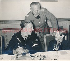 H458 Foto Leipzig General  GFM von Reichenau Besuch Pimpfe Jungvolk THOMANERCHOR