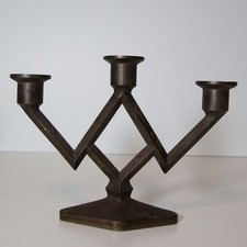 schwerer brutalistischer