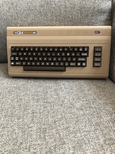 C64 mini spiele konsole - c64,