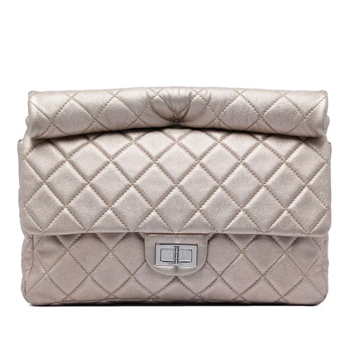 Chanel large quilted - large,