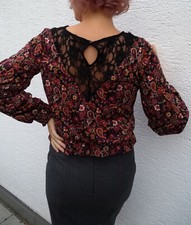 Schönes Spitzenoberteil