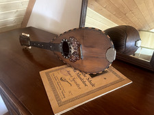 Antike italienische Mandoline mit Notenheft 