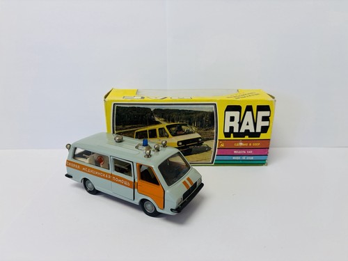 Raf ambulance rarer grey - 1:43,