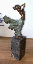 Bronzefigur Jungfrau im Wind Bronze Skulptur Frau Statue Akt Venus Erotik Deko