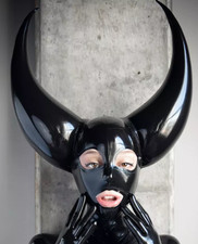 Schwarz Latex Haube