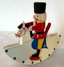Nussknacker Reiterlein auf Schaukelpferd Holz Deko 12,2cm Erzgebirge Weihnachten