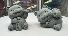 Winkekatze Lucky Cat Maneki-neko Glücksbringer eventuell Kunststein Harz 4-5 cm