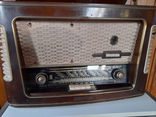 Röhrenradio mit