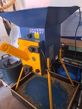 Elektrische Mühle für Getreide und Maiskolben 1500 W Novital Ergolino (Fehlkauf)