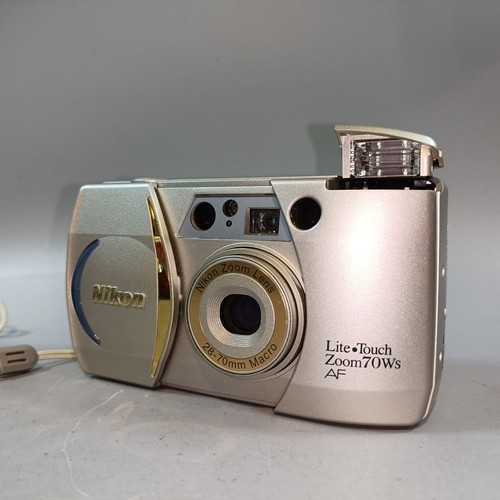 Nikon lite touch zoom 70ws - touch,