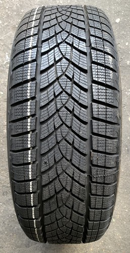 Winterreifen 215 r18 107t - 1,