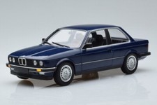 Minichamps 155026009 BMW 323i
