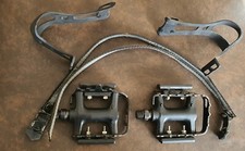 Shimano Deore LX Fahrradpedale PD-M550 mit Haken und Riemen