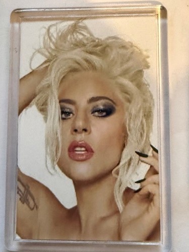 Lady gaga world - world, renowned