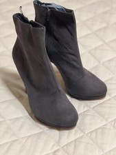 BOOTS PLATEAU ANKLE BOOTS