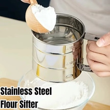 Feinmaschiges Mehlsieb mit