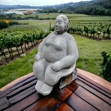 Kantenhocker - Eva auf Kante