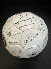 DFB-Ball WM2010 mit Unterschriften