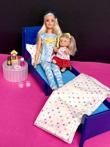 Barbie puppe bett - bett, zeit
