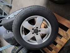 Winterreifen 235/65 R17