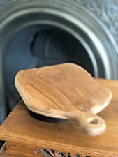 TEAK SCHNEIDEBRETT MIT GRIFF